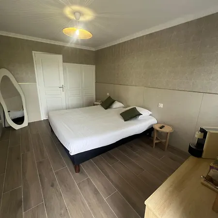 Manoir De Moellien, The Originals Relais Отель 3*